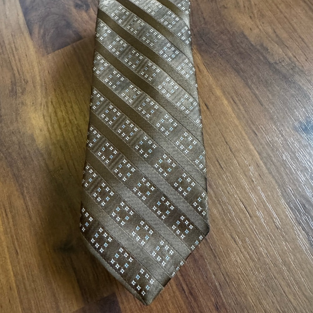 Vintage 1960’s Christian Dior Carvates Polyester Elegant Brown And Gold Tie